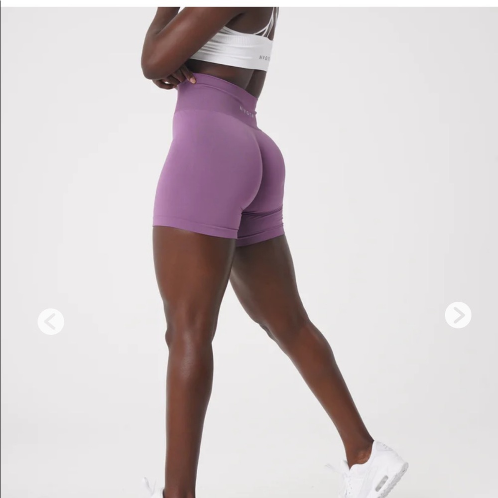 Lilac Solid Seamless Shorts